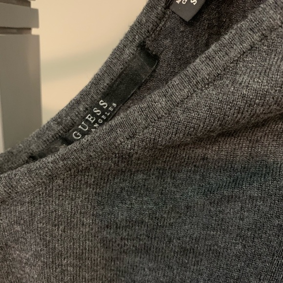 🌺 3/$30 GUESS | 3/4 Sleeve Shirt - Picture 2 of 2